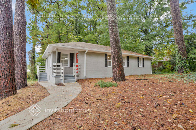 705 Pinehill Dr in Smyrna, GA - Foto de edificio - Building Photo