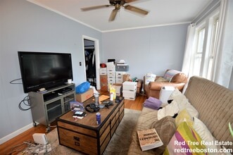 7 High Street Pl, Unit 2 in Brookline, MA - Building Photo - Building Photo