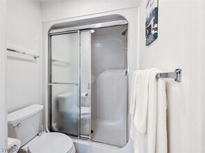 515 Gabriel Cir in Naples, FL - Building Photo - Building Photo