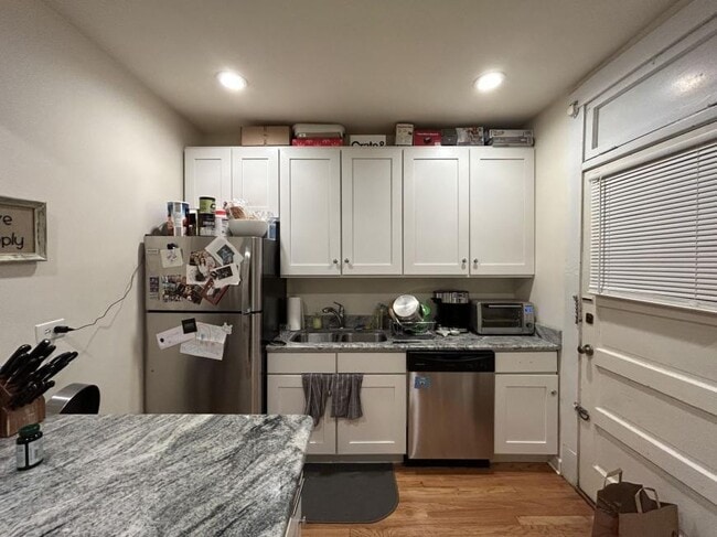 2555 W Eastwood Ave in Chicago, IL - Building Photo - Building Photo