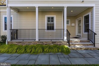 8 Harris Rd in Princeton, NJ - Building Photo - Building Photo