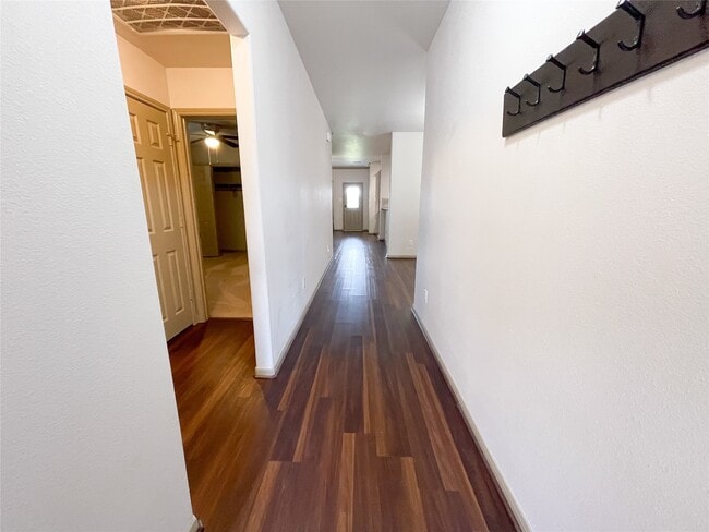 3419 Hollow Mist Dr in Texas City, TX - Building Photo - Building Photo