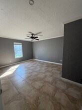 7200 Clarewood Dr in Houston, TX - Foto de edificio - Building Photo