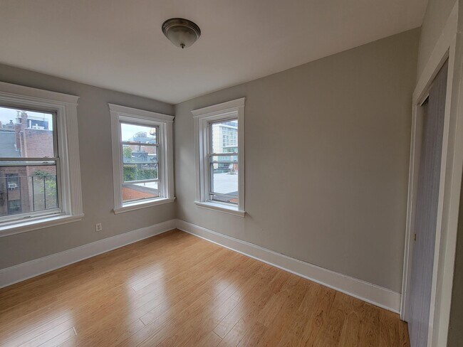 46 Joy St, Unit 15 in Boston, MA - Foto de edificio - Building Photo