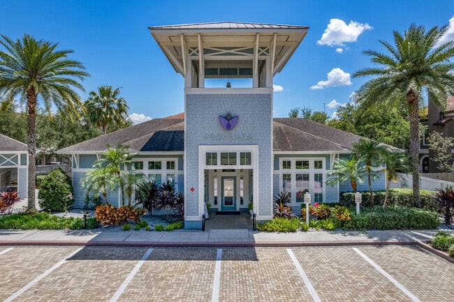 Palmera Gateway in St. Petersburg, FL - Foto de edificio - Building Photo