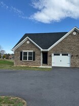 3701 Port Republic Rd in Harrisonburg, VA - Building Photo