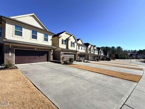 305 Alamosa Pl in Cary, NC - Building Photo - Building Photo