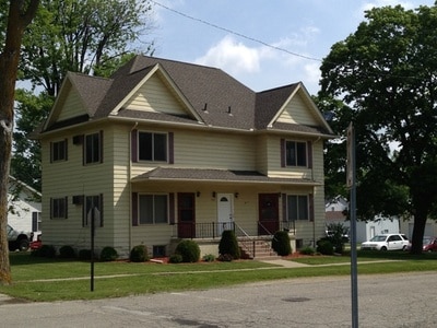 203 E Church St in Capac, MI - Building Photo