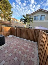 10776 NW 84th Ln in Doral, FL - Building Photo - Building Photo