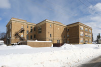 Majestic Apartments in Herkimer, NY - Foto de edificio - Building Photo