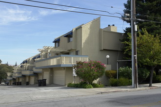 1000-1015 Imperial Pl in Hayward, CA - Building Photo - Building Photo