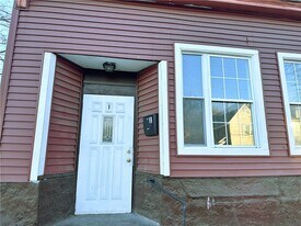 495 Emerson St in Rochester, NY - Building Photo