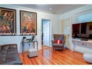 4501 Prairie Ave in Miami, FL - Building Photo - Building Photo