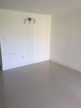 4746 NW 97th Ct in Doral, FL - Building Photo - Building Photo