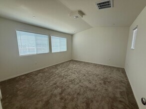 13337 Racimo Ct in Victorville, CA - Building Photo - Building Photo