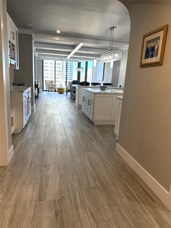 1 Beach Dr SE in St. Petersburg, FL - Foto de edificio - Building Photo