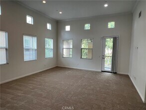 104 Rose Arch in Irvine, CA - Building Photo - Building Photo