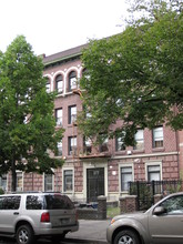 377 Eastern Pky in Brooklyn, NY - Building Photo - Building Photo