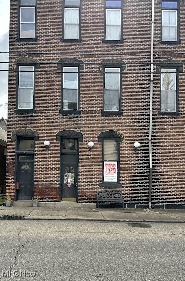 102 N 3rd St in Toronto, OH - Building Photo
