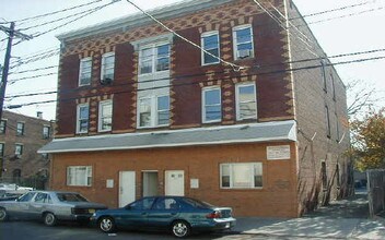 305-307 2nd St in Elizabeth, NJ - Building Photo - Building Photo