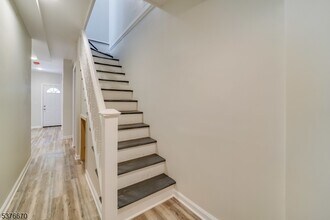 38 Willowdale Ave in Montclair, NJ - Building Photo - Building Photo