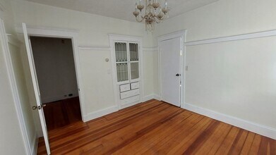 19 Regina Rd, Unit 1 in Boston, MA - Building Photo - Building Photo