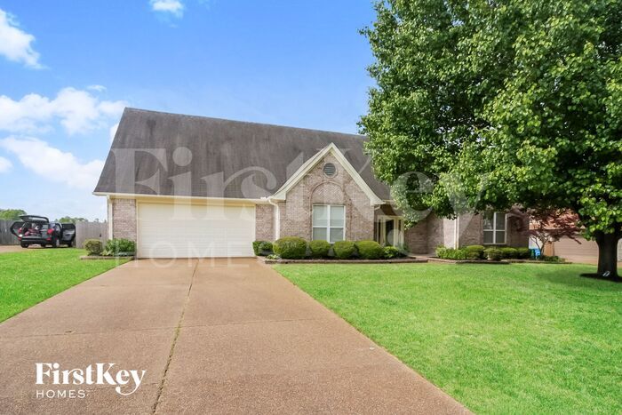 12245 Richmark Way Dr in Arlington, TN - Building Photo
