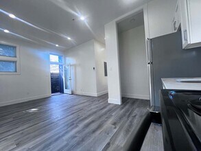 724 37th St in Oakland, CA - Building Photo - Building Photo