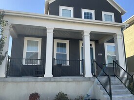 11128 S Seagrass Dr in South Jordan, UT - Building Photo