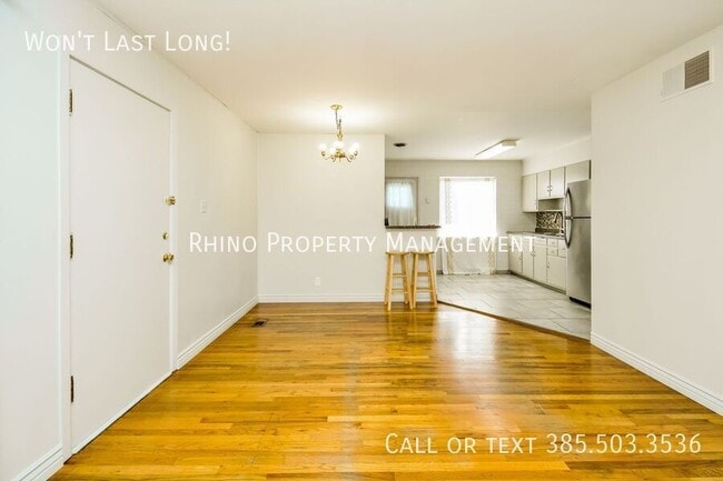 property at 1154 Fremont Ave W