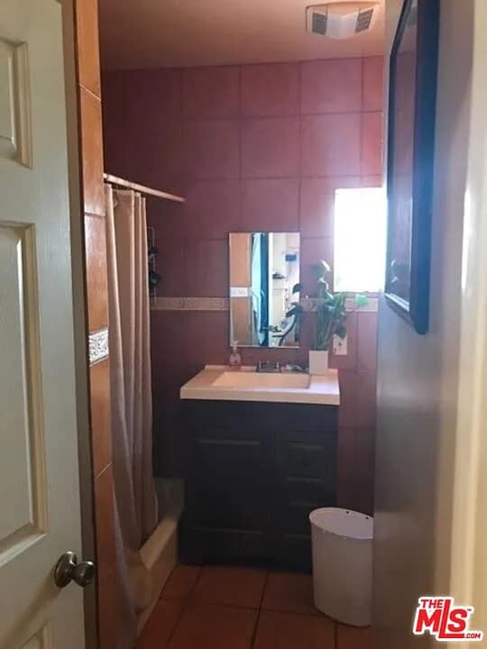 112 S Eucalyptus Ave in Inglewood, CA - Building Photo - Building Photo