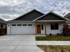 727 Hanson St in Bozeman, MT - Building Photo - Building Photo