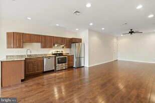 118-20 Richmond St in Philadelphia, PA - Building Photo