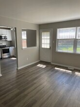 30 Greensward Ln in Cherry Hill Township, NJ - Building Photo - Building Photo