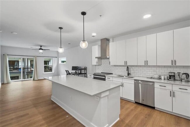 property at 3101 Govalle Ave