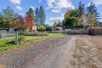 103 W 32nd Ave in Spokane, WA - Building Photo - Building Photo