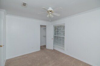 1869 Montclair Dr in Mount Pleasant, SC - Building Photo - Building Photo