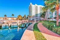 7900 Harbor Island Dr, Unit 911 in North Bay Village, FL - Building Photo - Building Photo