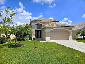 175 Braemar Ave in Venice, FL - Foto de edificio - Building Photo