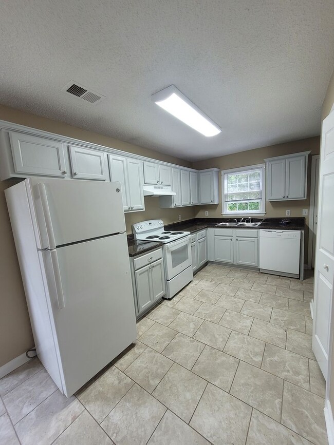 101-103 Mario Cir in Athens, GA - Building Photo - Building Photo