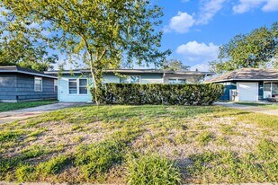 12225 Dumas St in Houston, TX - Building Photo