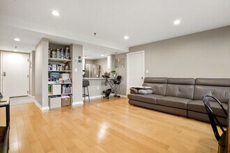 20 Webster St in Brookline, MA - Building Photo - Building Photo