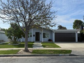 9422 Krepp Dr in Huntington Beach, CA - Building Photo