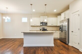 544 Summerwind Plantation Dr in Garner, NC - Building Photo - Building Photo