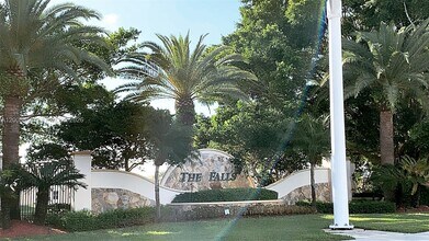 756 Sand Creek Cir in Weston, FL - Building Photo - Building Photo