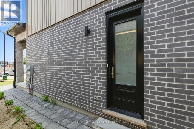 2308 Saddlerock Ave in London, ON - Building Photo - Building Photo