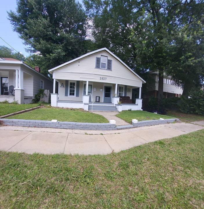 2827 Waverly Ave in Columbus, GA - Foto de edificio