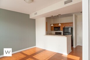 601 N. Walnut St. in Bloomington, IN - Building Photo