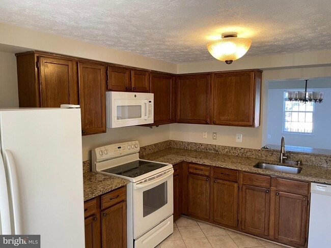 874 Flagler Dr in Gaithersburg, MD - Building Photo - Building Photo