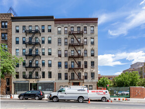 2183 Amsterdam Ave in New York, NY - Building Photo - Building Photo